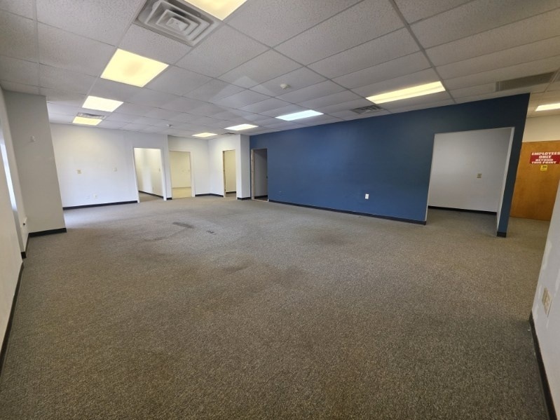 1030 Elizabeth St, Nicholasville, KY for lease Interior Photo- Image 1 of 22