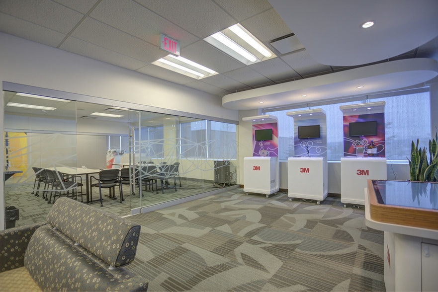 1001 53rd Ave NE, Calgary, AB for sale - Interior Photo - Image 1 of 1