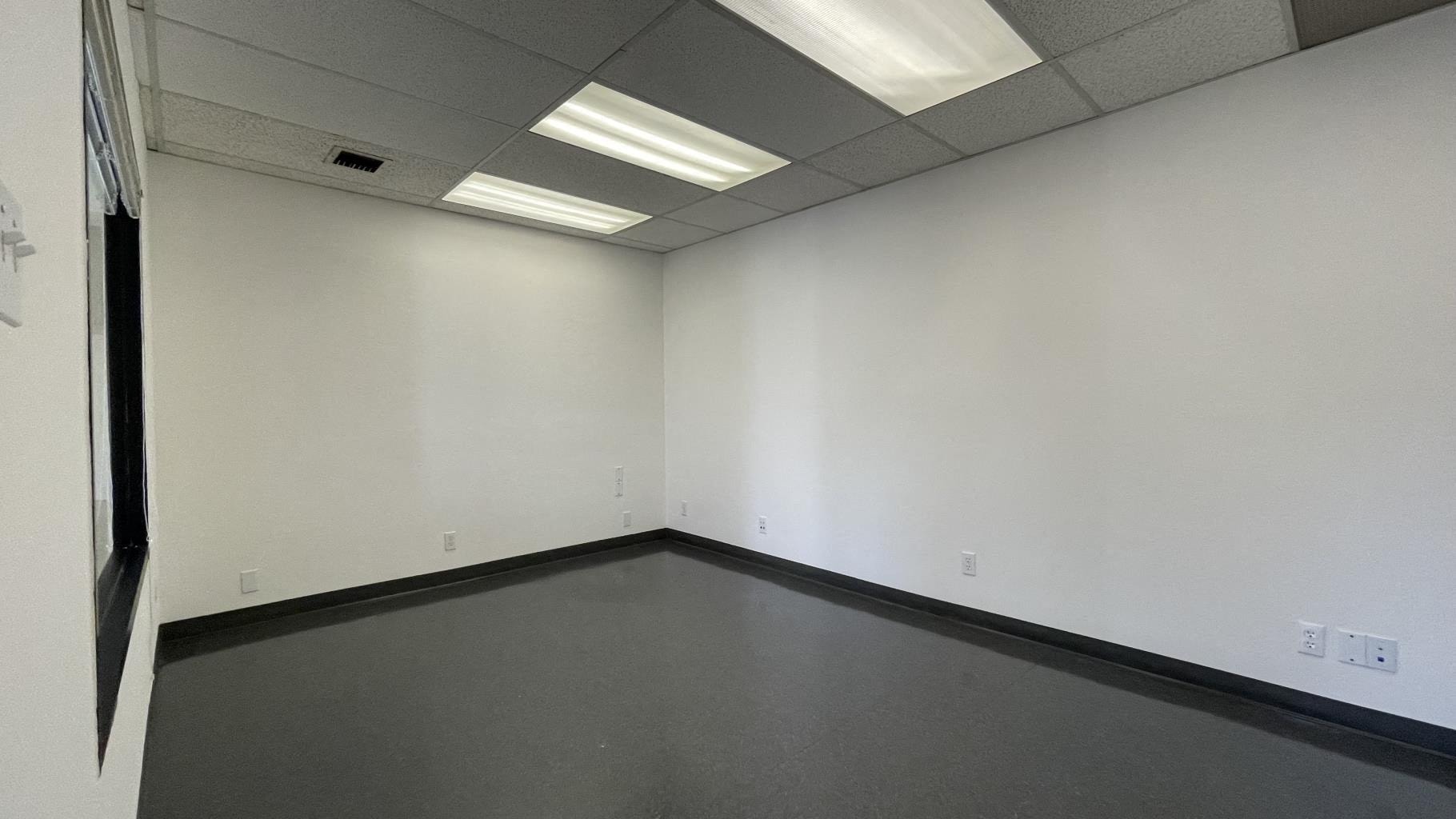 1650 S Amphlett Blvd, San Mateo, CA for lease Interior Photo- Image 1 of 6