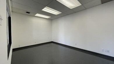 1650 S Amphlett Blvd, San Mateo, CA for lease Interior Photo- Image 1 of 6