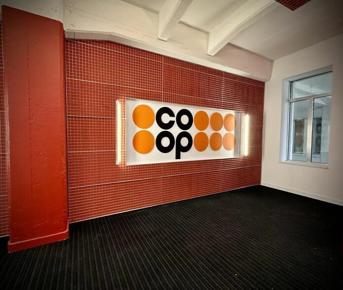 Office in Strasbourg for lease - Building Photo - Image 2 of 10