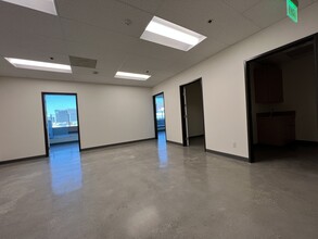 420 E 3rd St, Los Angeles, CA for lease Interior Photo- Image 1 of 3