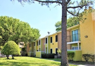 More details for 12803 Northborough Dr, Houston, TX - Multifamily for Sale
