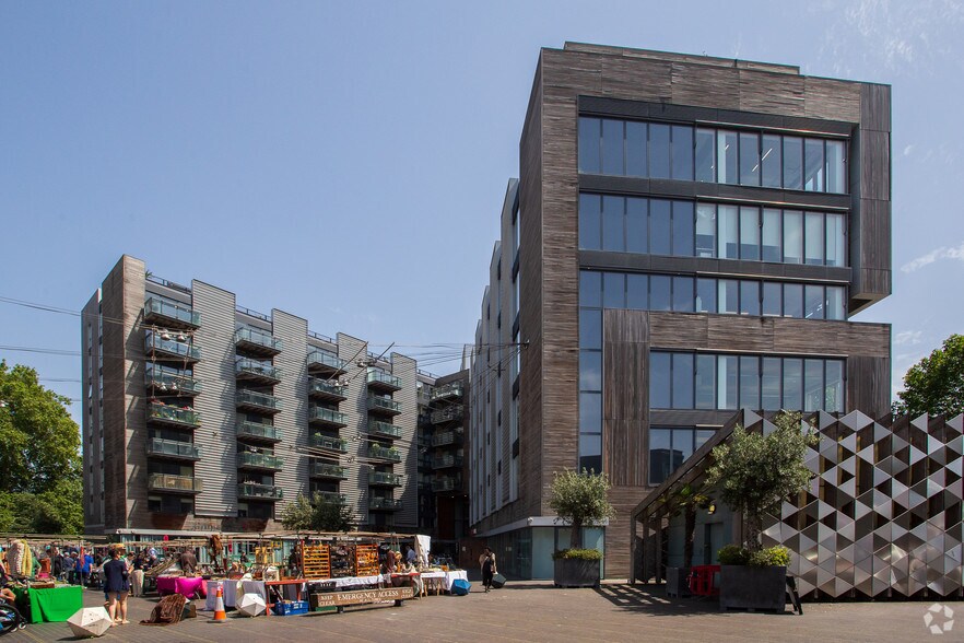 10-15 Bermondsey Sq, London for sale - Building Photo - Image 1 of 1