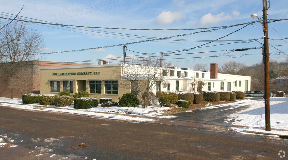 84 Custer St, West Hartford, CT for lease - Building Photo - Image 2 of 8