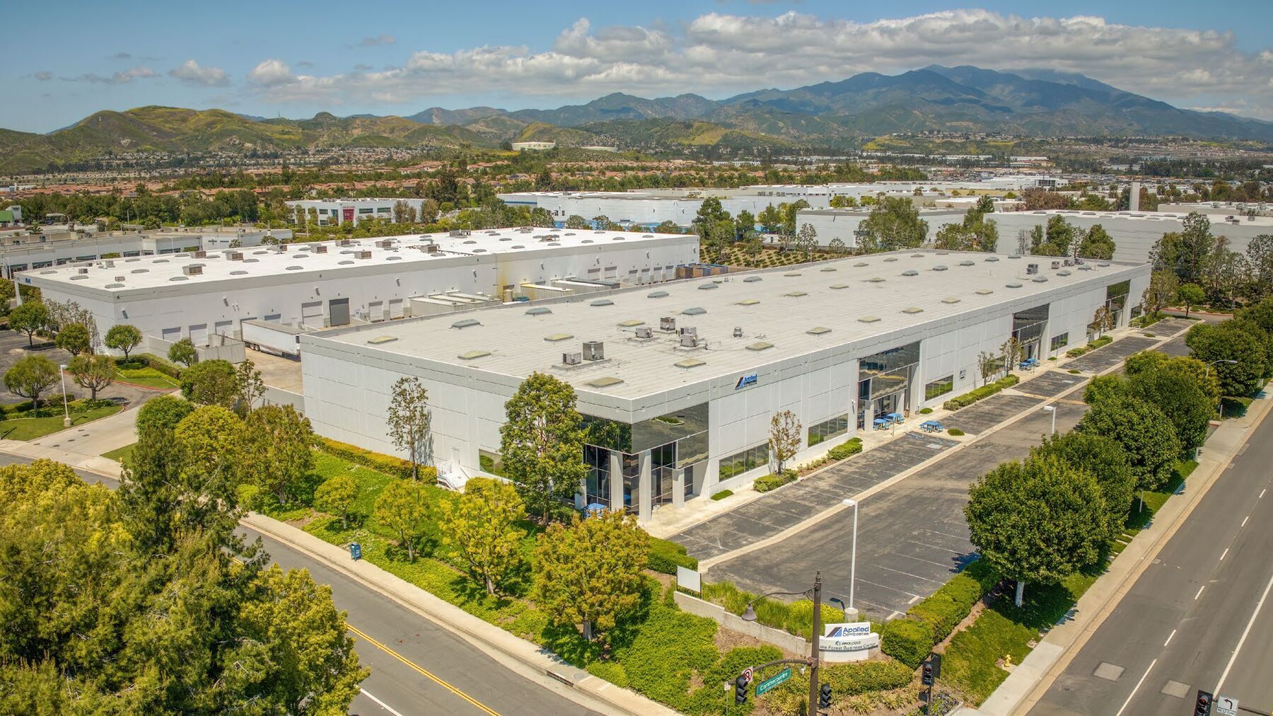 25671-25731 Commercentre Dr, Lake Forest, CA for lease Building Photo- Image 1 of 10