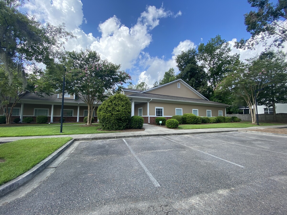 1708 Old Trolley Rd, Summerville, SC 29485 | LoopNet