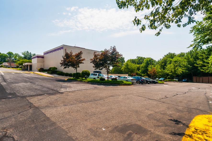 1069 State Route 18, East Brunswick, NJ for sale - Building Photo - Image 1 of 1