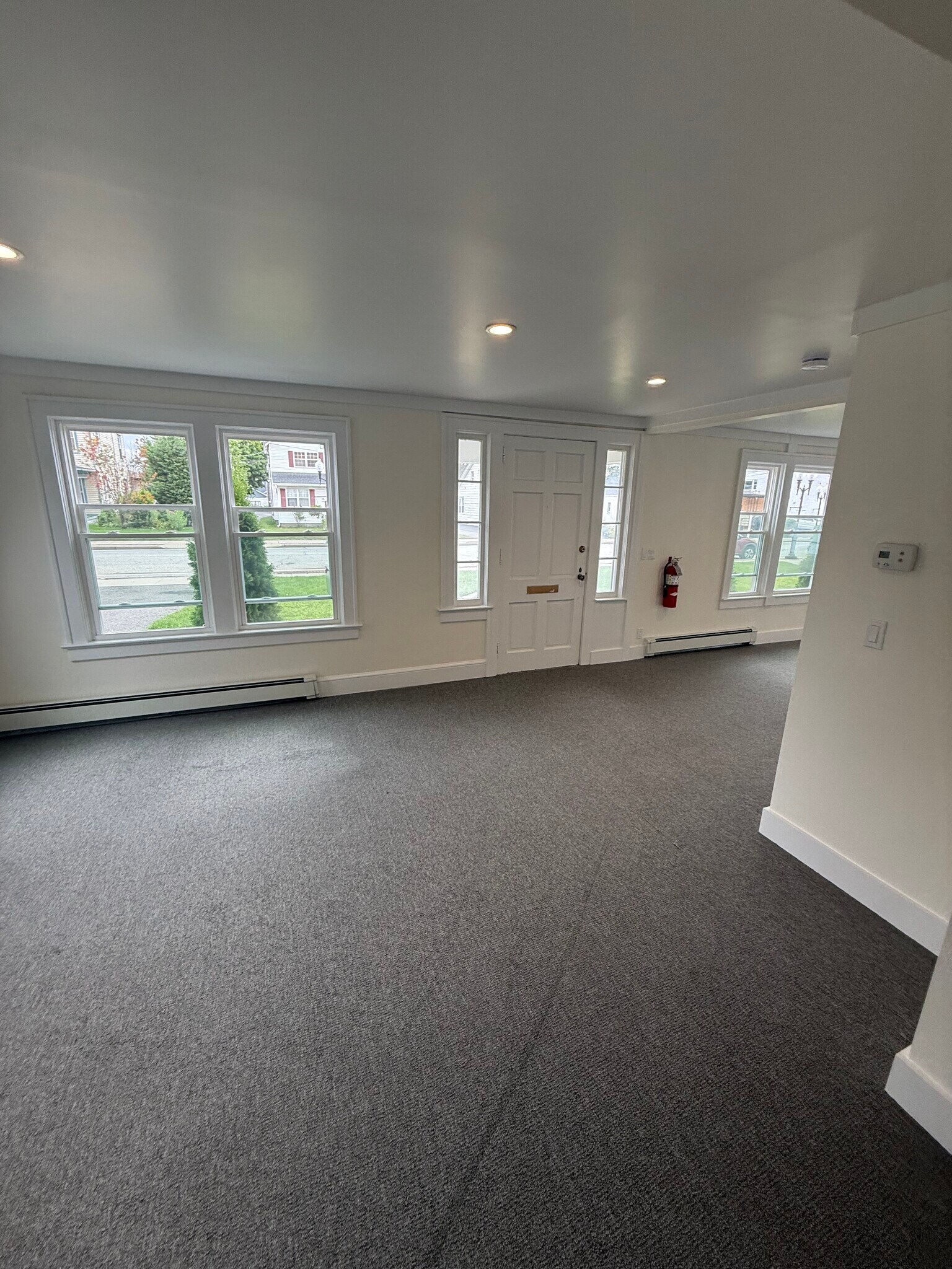 128 N Ocean Ave, Patchogue, NY for lease Interior Photo- Image 1 of 9