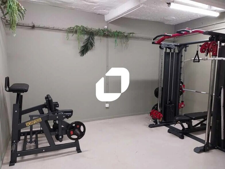 Office in Béziers for lease - Interior Photo - Image 3 of 9