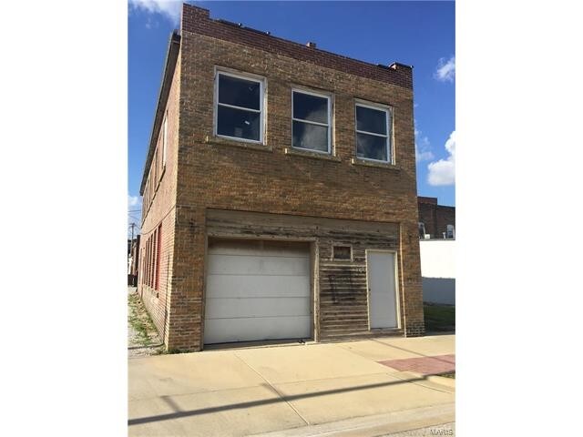 109 W Edwards St, Litchfield, IL for sale Primary Photo- Image 1 of 1