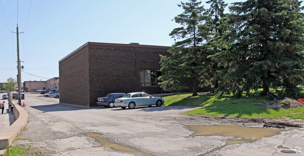 80 Esna Park Dr, Markham, ON for sale - Building Photo - Image 2 of 2