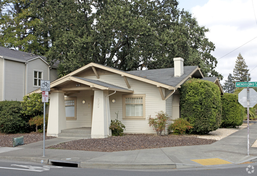 900-908 Mendocino Ave, Santa Rosa, CA for lease - Primary Photo - Image 1 of 10