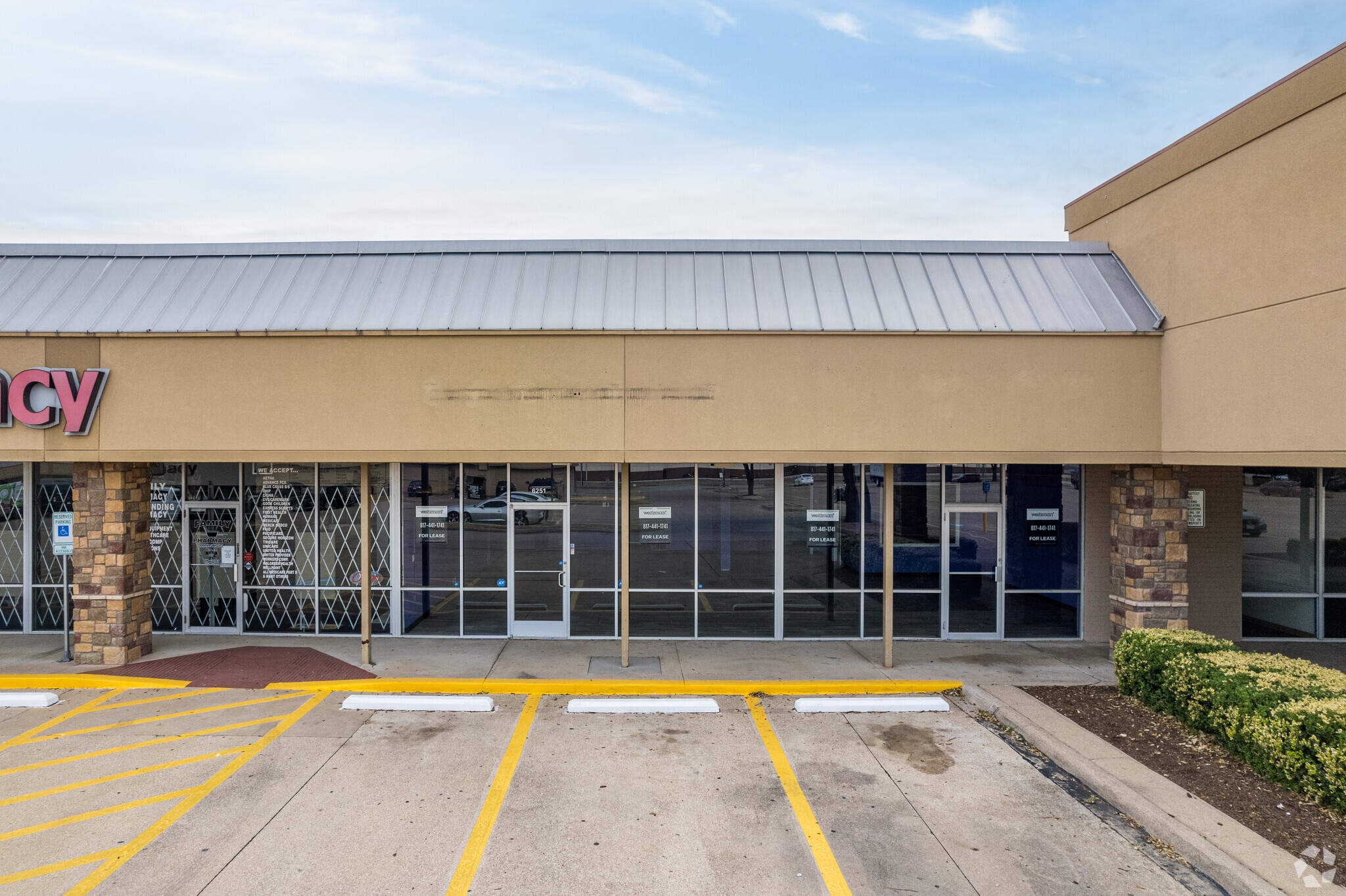 6299 Granbury Rd, Fort Worth, TX for lease Building Photo- Image 1 of 3