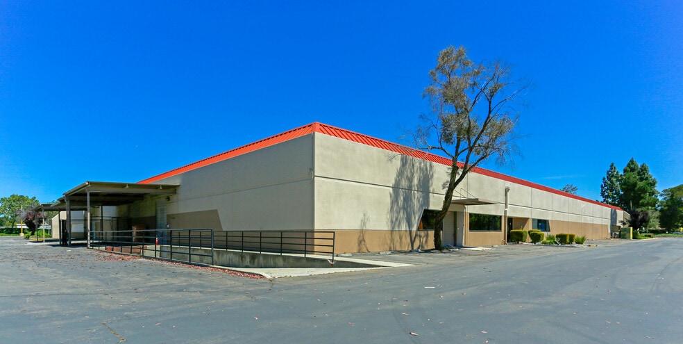 4950 Patrick Henry Dr, Santa Clara, CA for lease - Building Photo - Image 2 of 3