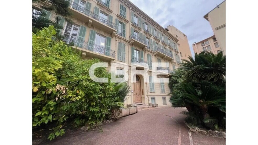 Office in Nice for lease - Building Photo - Image 1 of 41