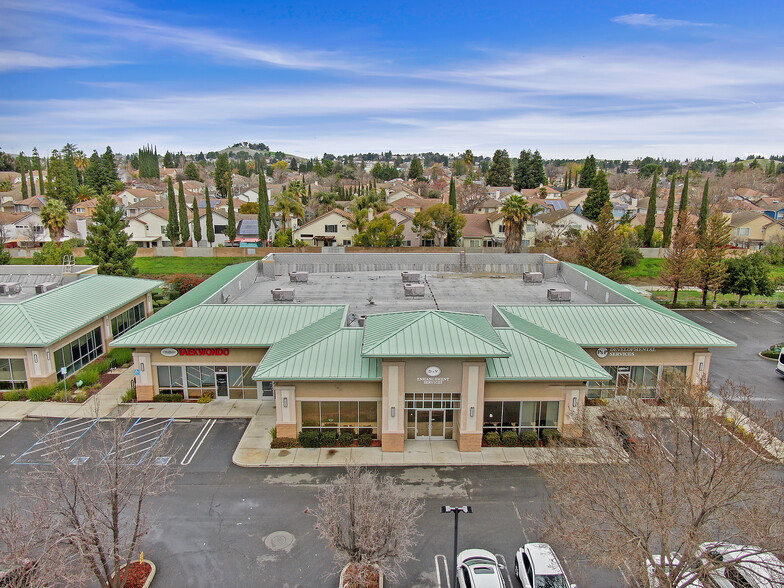 4851 Lone Tree Way, Antioch, CA for lease - Building Photo - Image 2 of 10