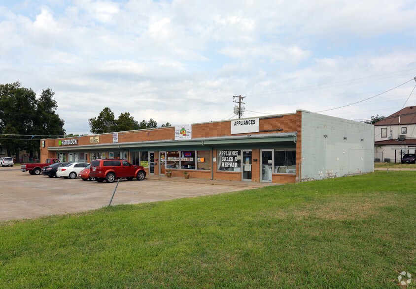 721-733 W Chestnut St, Denison, TX for sale - Primary Photo - Image 1 of 1