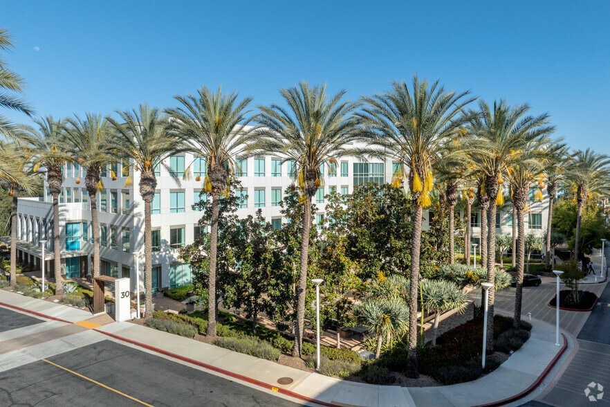 30 Enterprise, Aliso Viejo, CA for sale - Primary Photo - Image 1 of 10