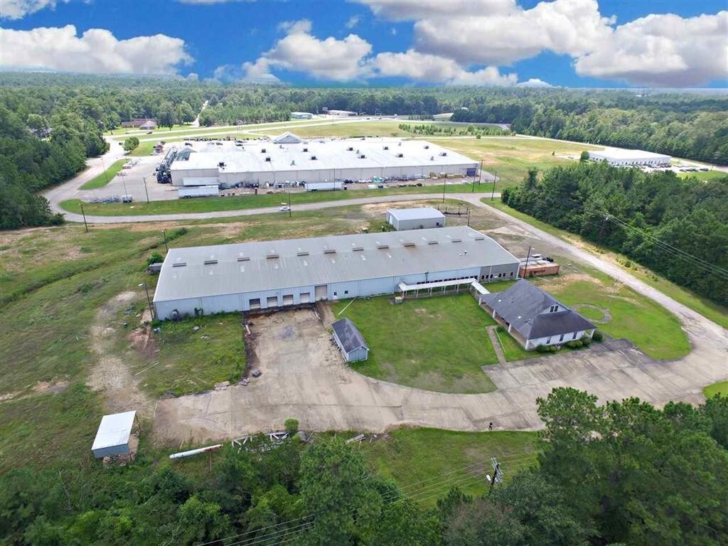 202 Success Way, Jasper, TX for sale Primary Photo- Image 1 of 1