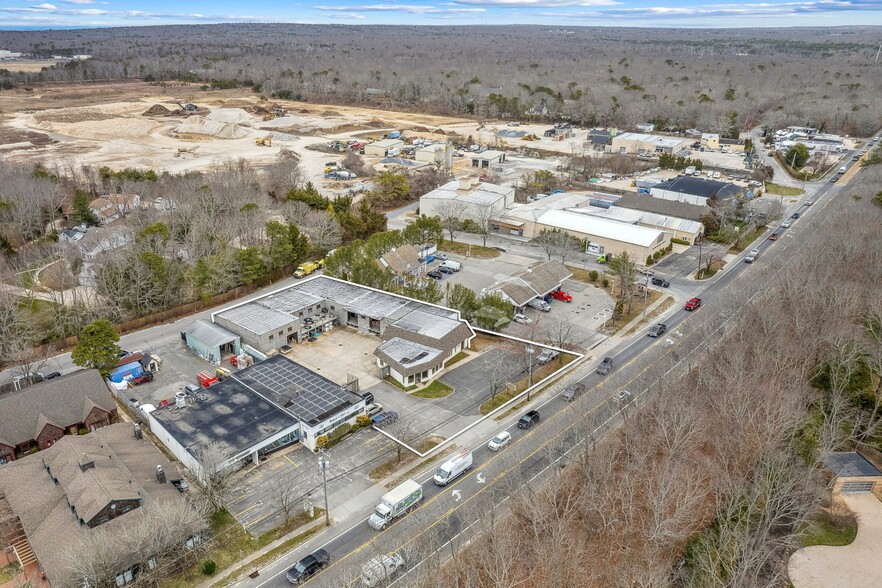 348 Montauk Hwy, Wainscott, NY for sale - Aerial - Image 3 of 33