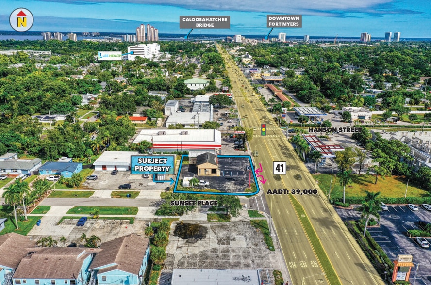 3018 Cleveland Ave, Fort Myers, FL for sale - Building Photo - Image 2 of 7