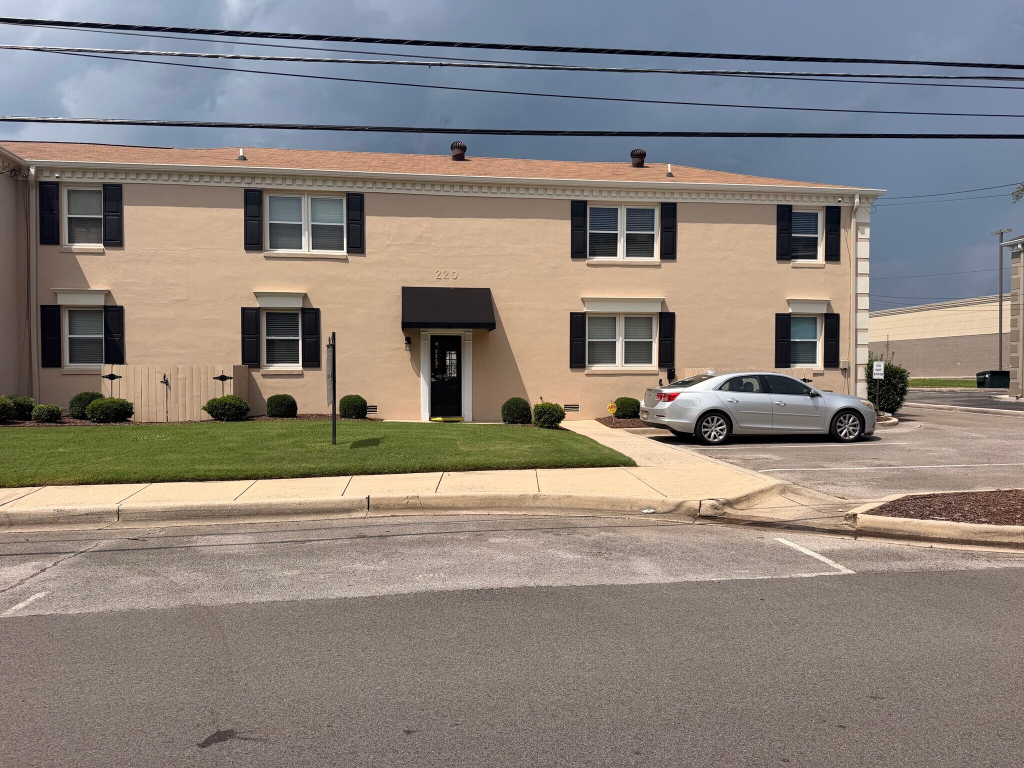 220 Rhett Ave SW, Huntsville, AL for lease Building Photo- Image 1 of 10