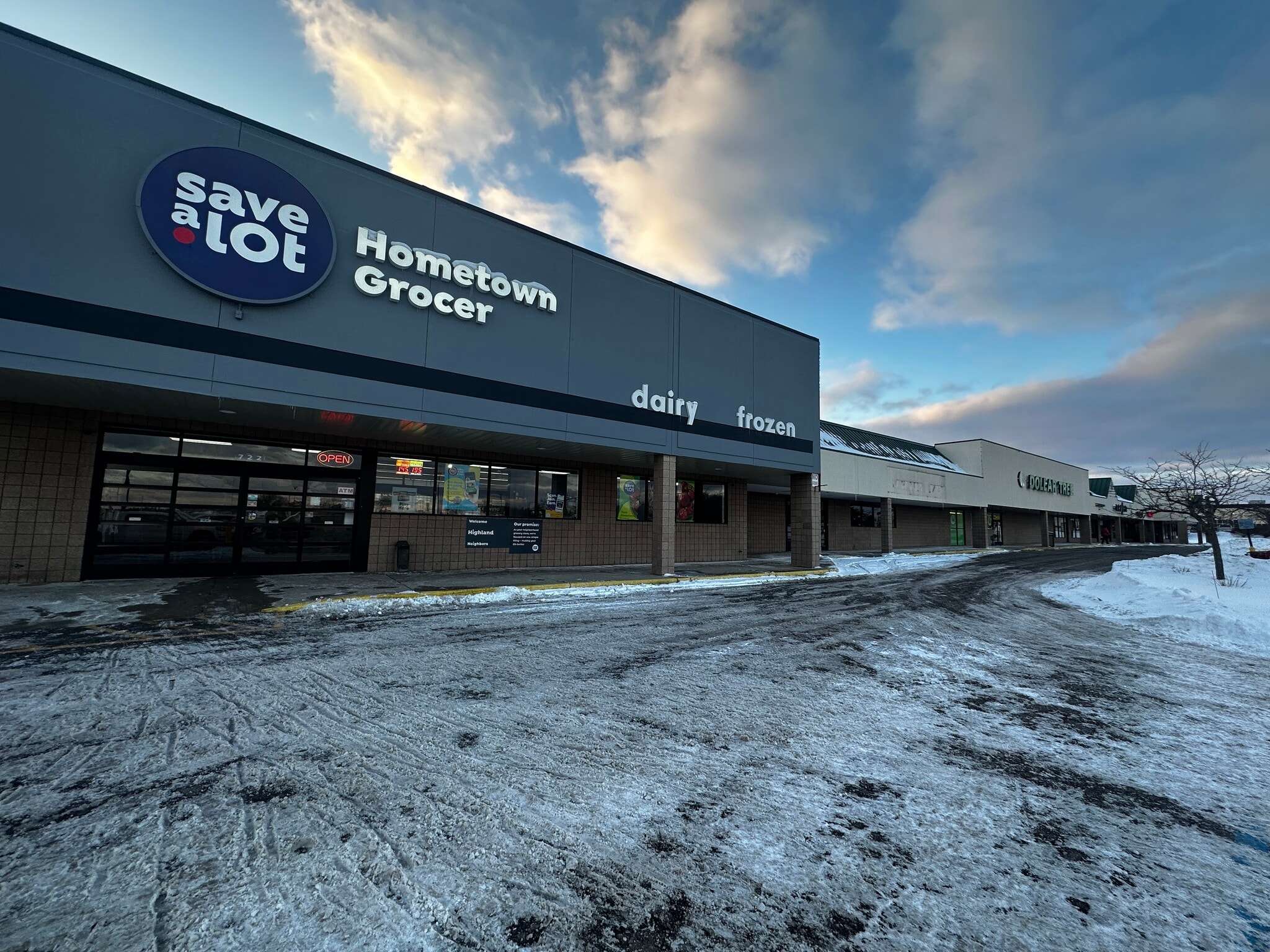 744 W Highland Rd, Highland, MI for lease Building Photo- Image 1 of 5