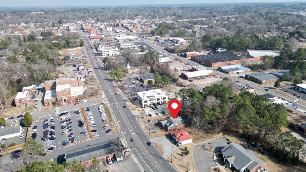 611 Carthage St, Sanford, NC for sale - Building Photo - Image 3 of 50
