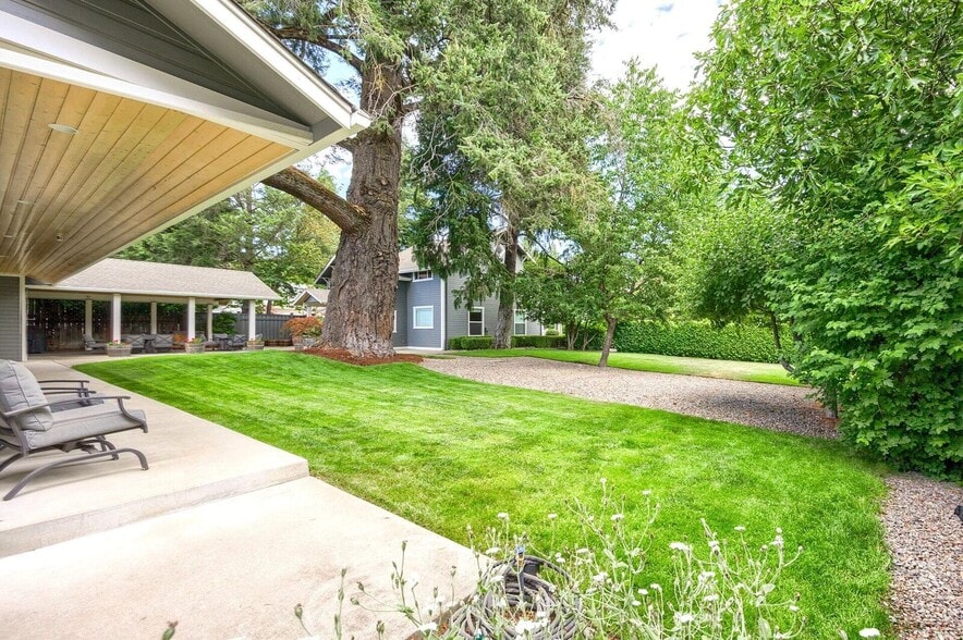 111 Cedar St, Rogue River, OR for sale - Building Photo - Image 3 of 56