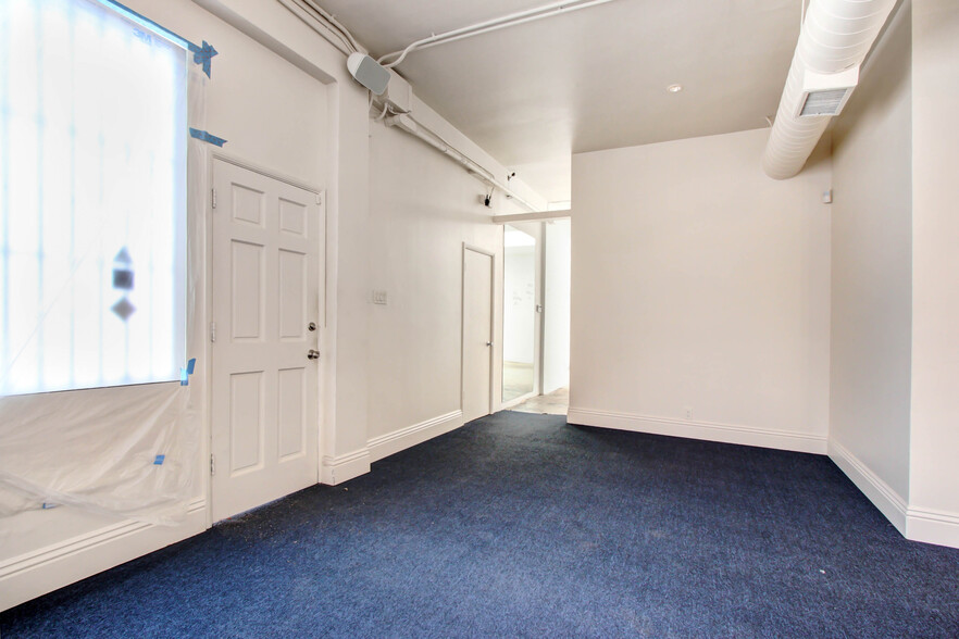 416-424 N Fairfax Ave, Los Angeles, CA for lease - Interior Photo - Image 3 of 14