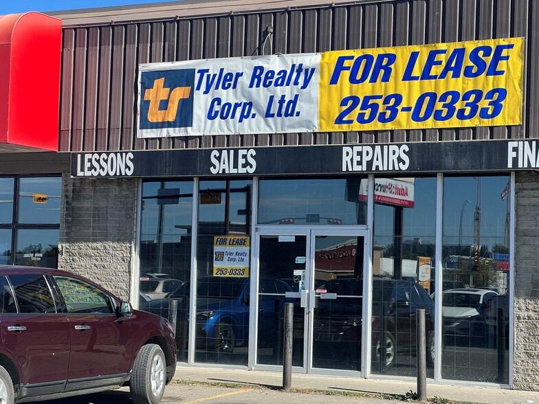 10206 Macleod Trl SE, Calgary, AB for lease - Building Photo - Image 2 of 6