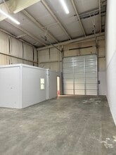 301 Miami St, West Columbia, SC for lease Interior Photo- Image 2 of 4