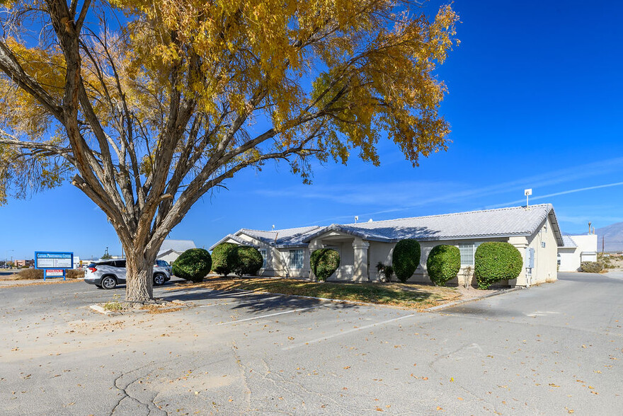 2280 E Calvada Blvd, Pahrump, NV for lease - Building Photo - Image 2 of 19