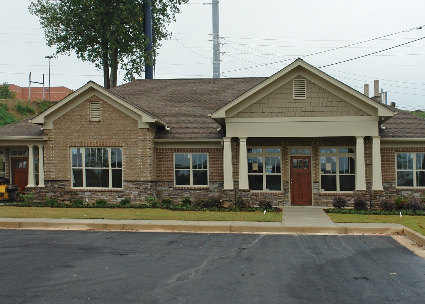 102 Mary Alice Park Rd, Cumming, GA for lease Primary Photo- Image 1 of 13