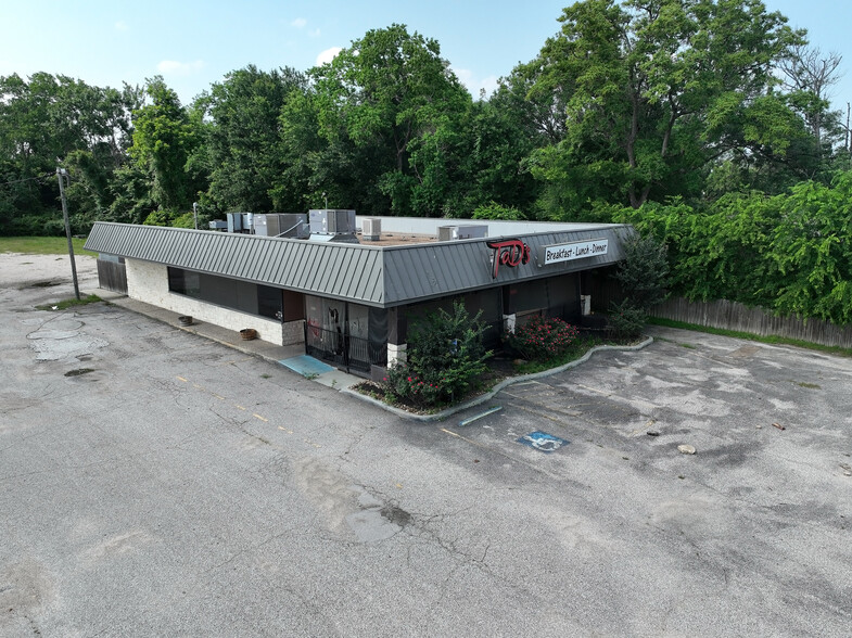 1000 W Main St, Tomball, TX for sale - Building Photo - Image 1 of 9