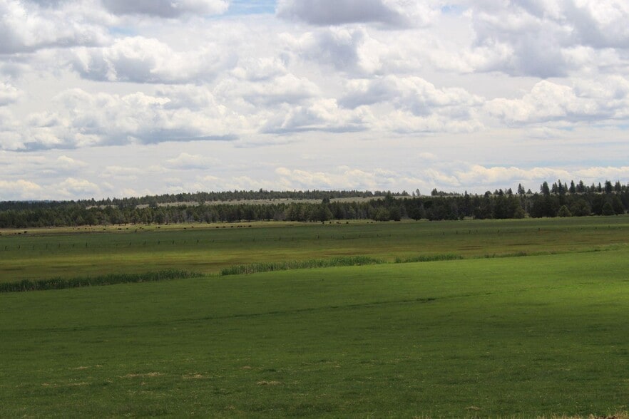 23411 W Langell Valley Rd, Bonanza, OR for sale - Aerial - Image 2 of 12