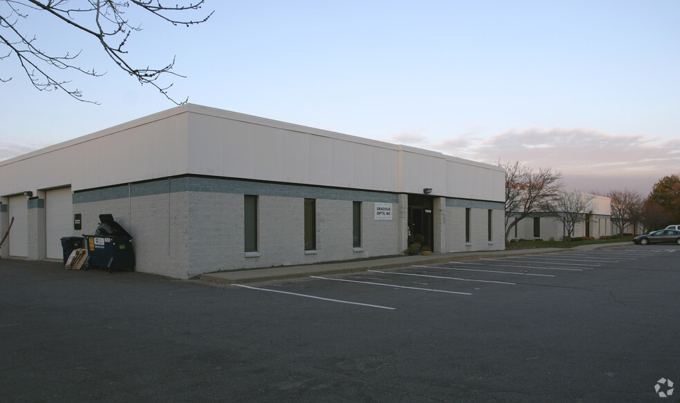 7240-7264 S Washington Ave, Eden Prairie, MN for lease - Building Photo - Image 2 of 10