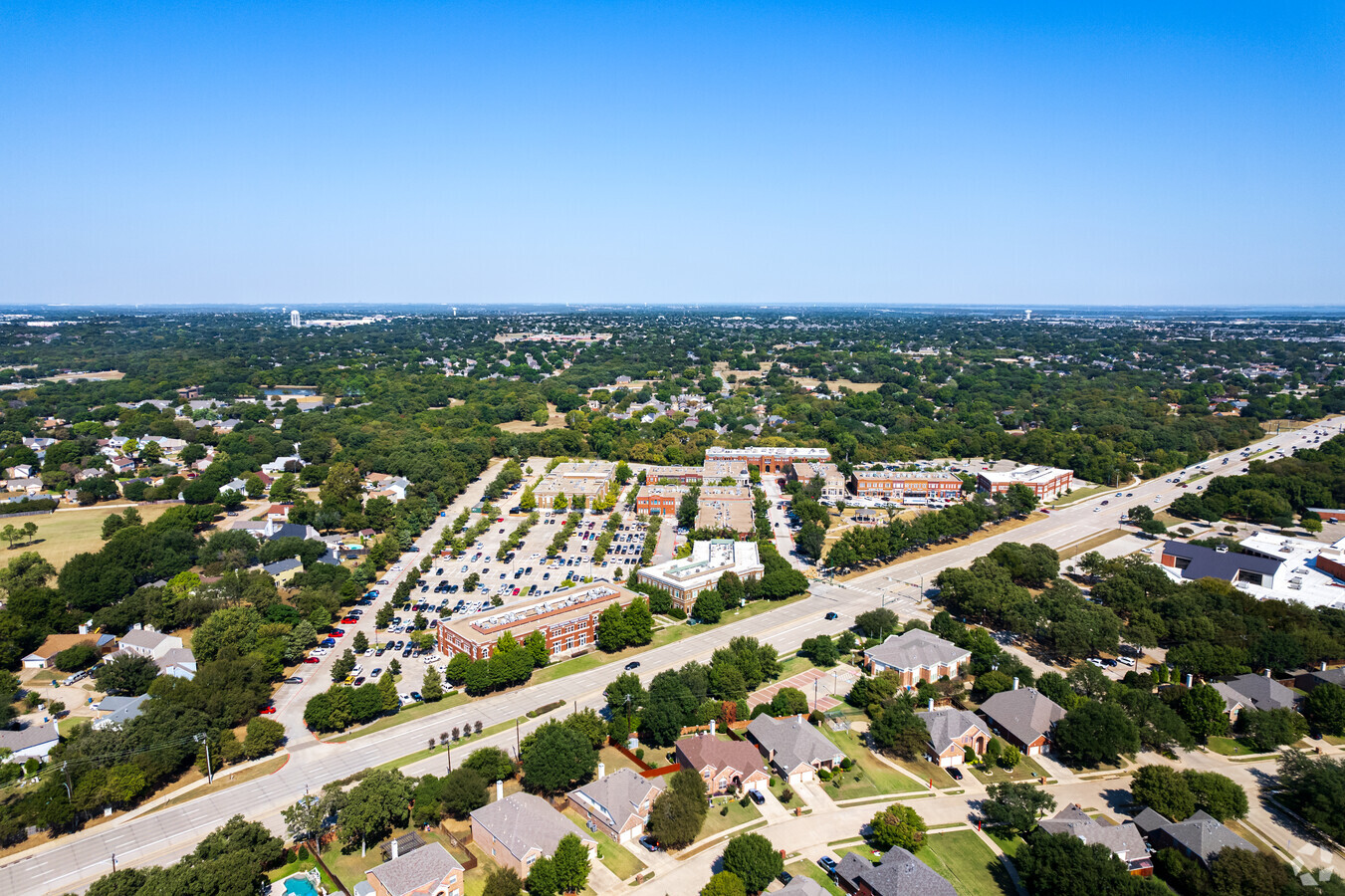 300-900 Parker Sq, Flower Mound, TX 75028 - Parker Square on Main | LoopNet