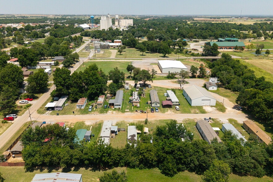 603 S 3rd St, Kingfisher, OK for sale - Building Photo - Image 2 of 30