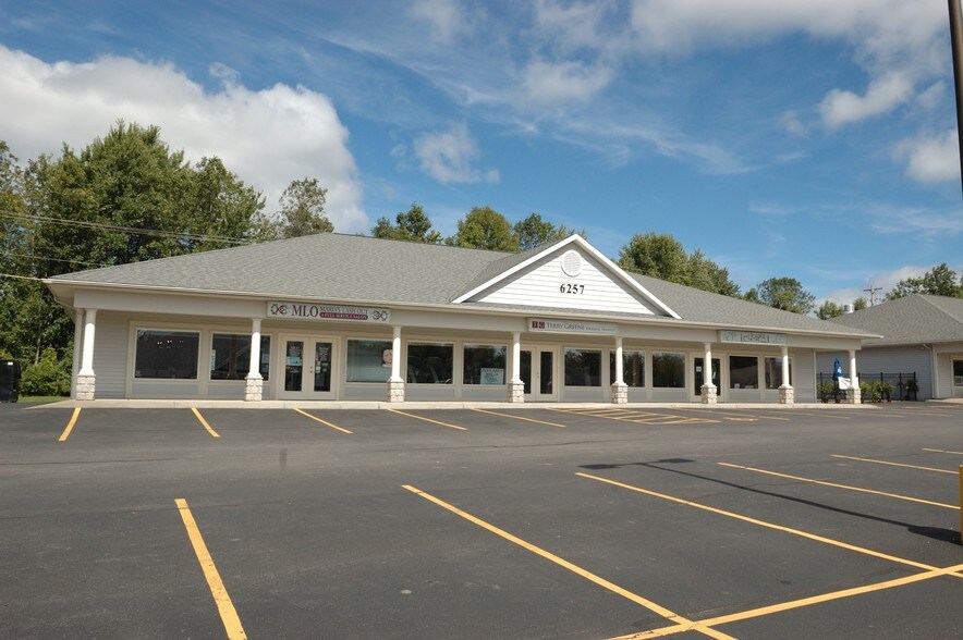 6257 Rt31, Clay, NY 13039