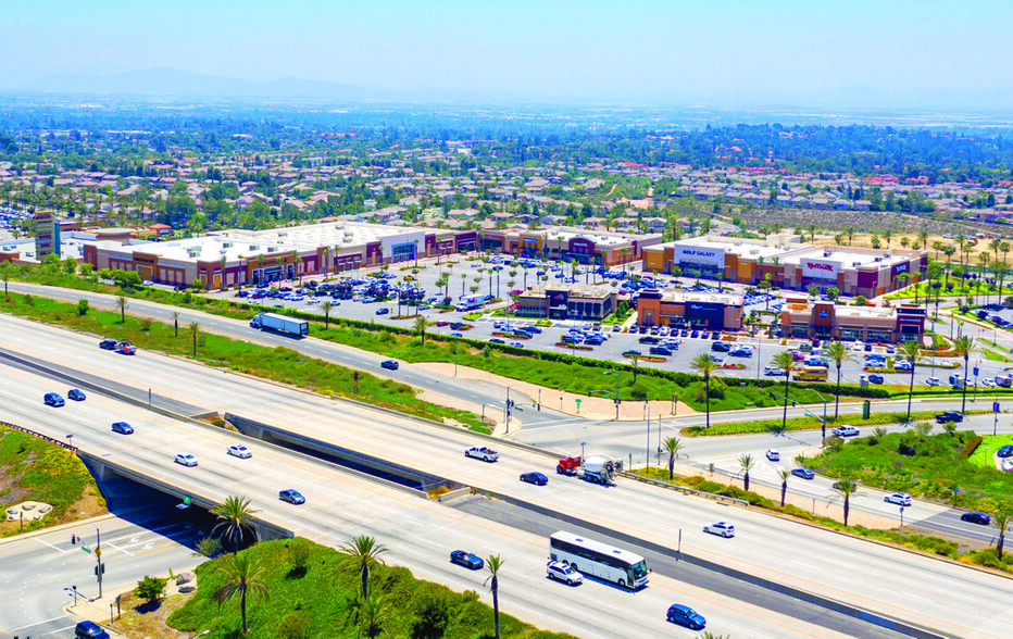 1257-1301 E 19th St, Upland, CA for sale - Primary Photo - Image 1 of 1