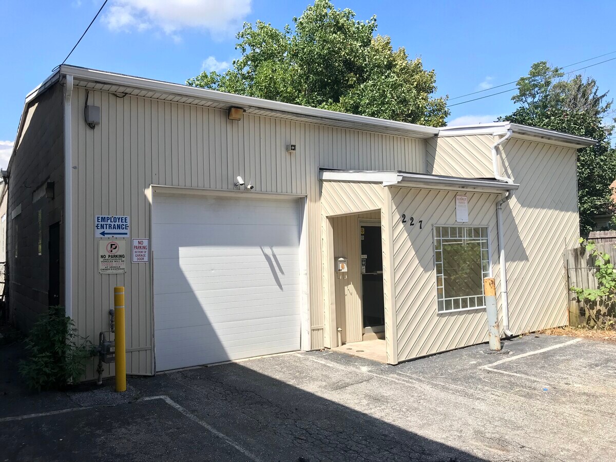 227 Springdale Ave, York, PA 17403