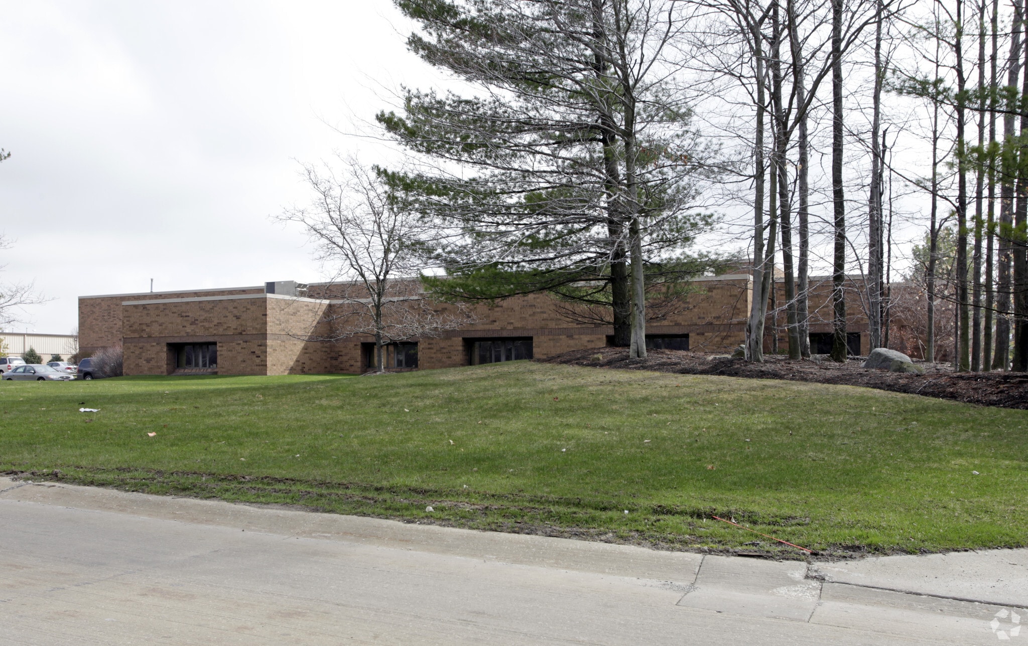 1245-1255 Danner Dr, Aurora, OH for sale Primary Photo- Image 1 of 1