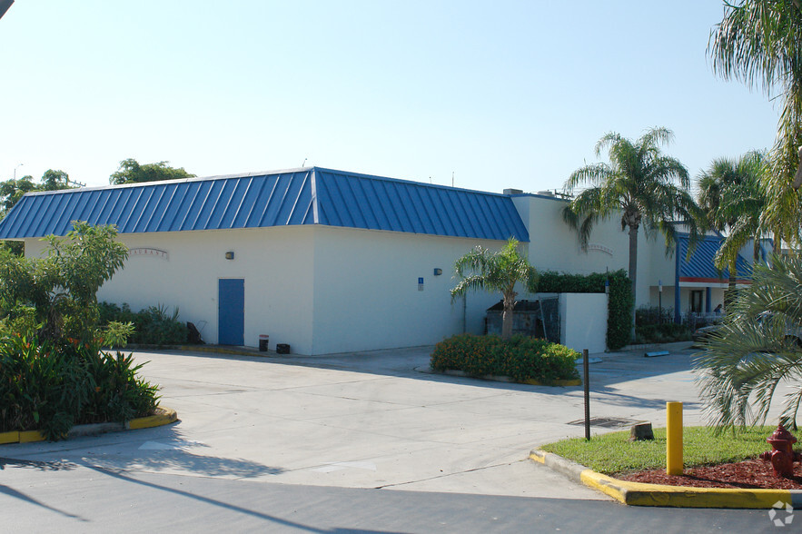 1503 Belvedere Rd, West Palm Beach, FL for lease - Building Photo - Image 2 of 4