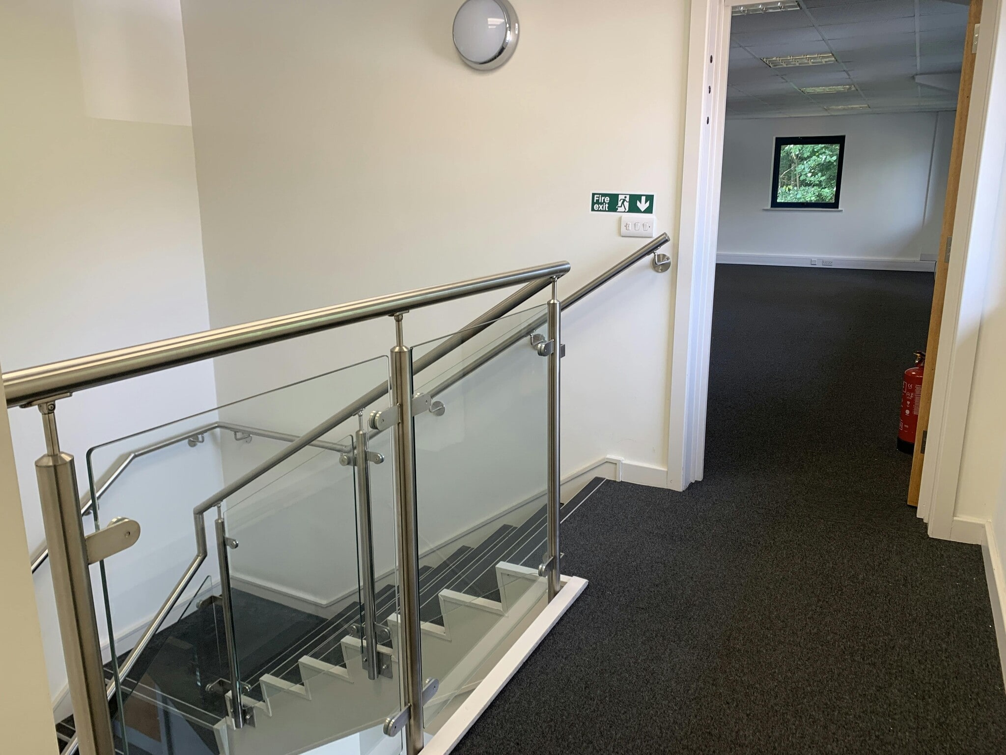 Fryers Way, Ossett for lease Interior Photo- Image 1 of 5