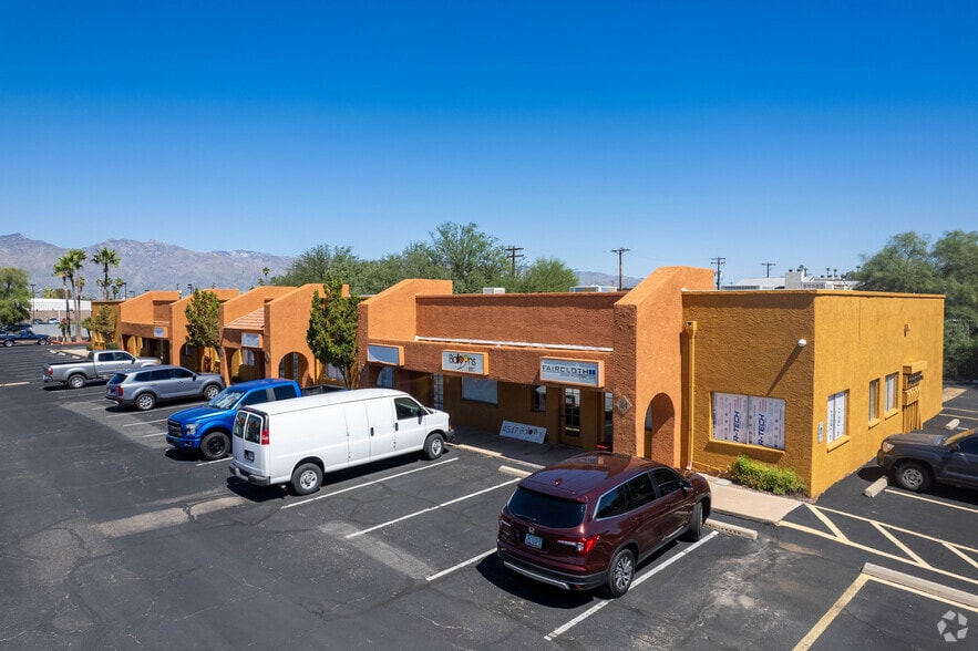 4500 E Speedway Blvd, Tucson, AZ for lease - Primary Photo - Image 1 of 5