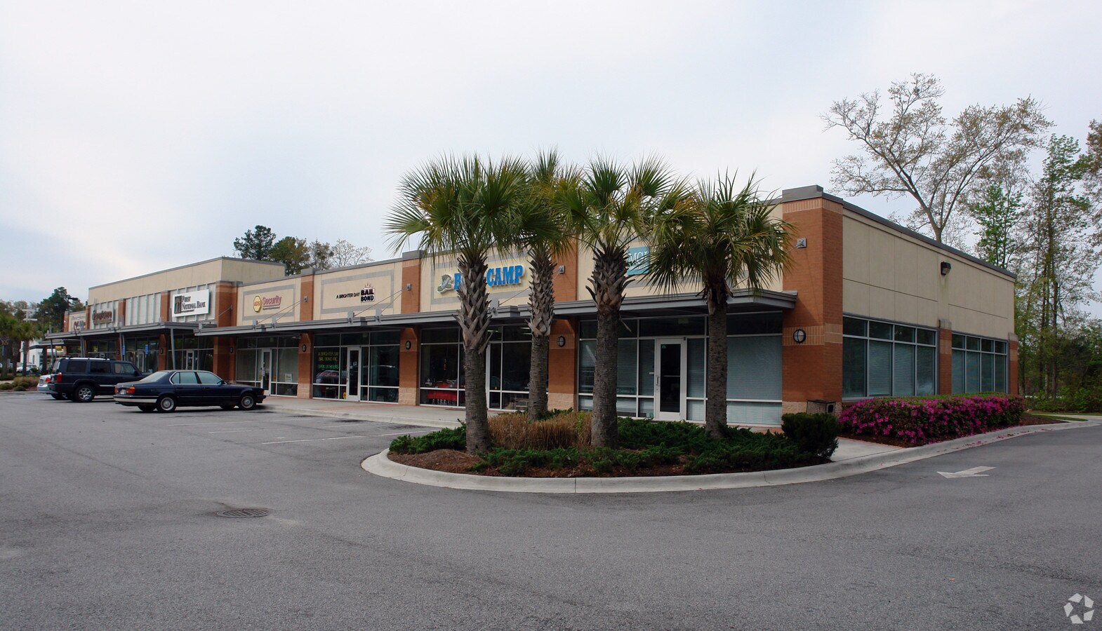2 Park of Commerce Blvd, Savannah, GA 31405