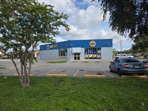 2675 54th Ave N, Saint Petersburg, FL for lease Interior Photo- Image 1 of 12