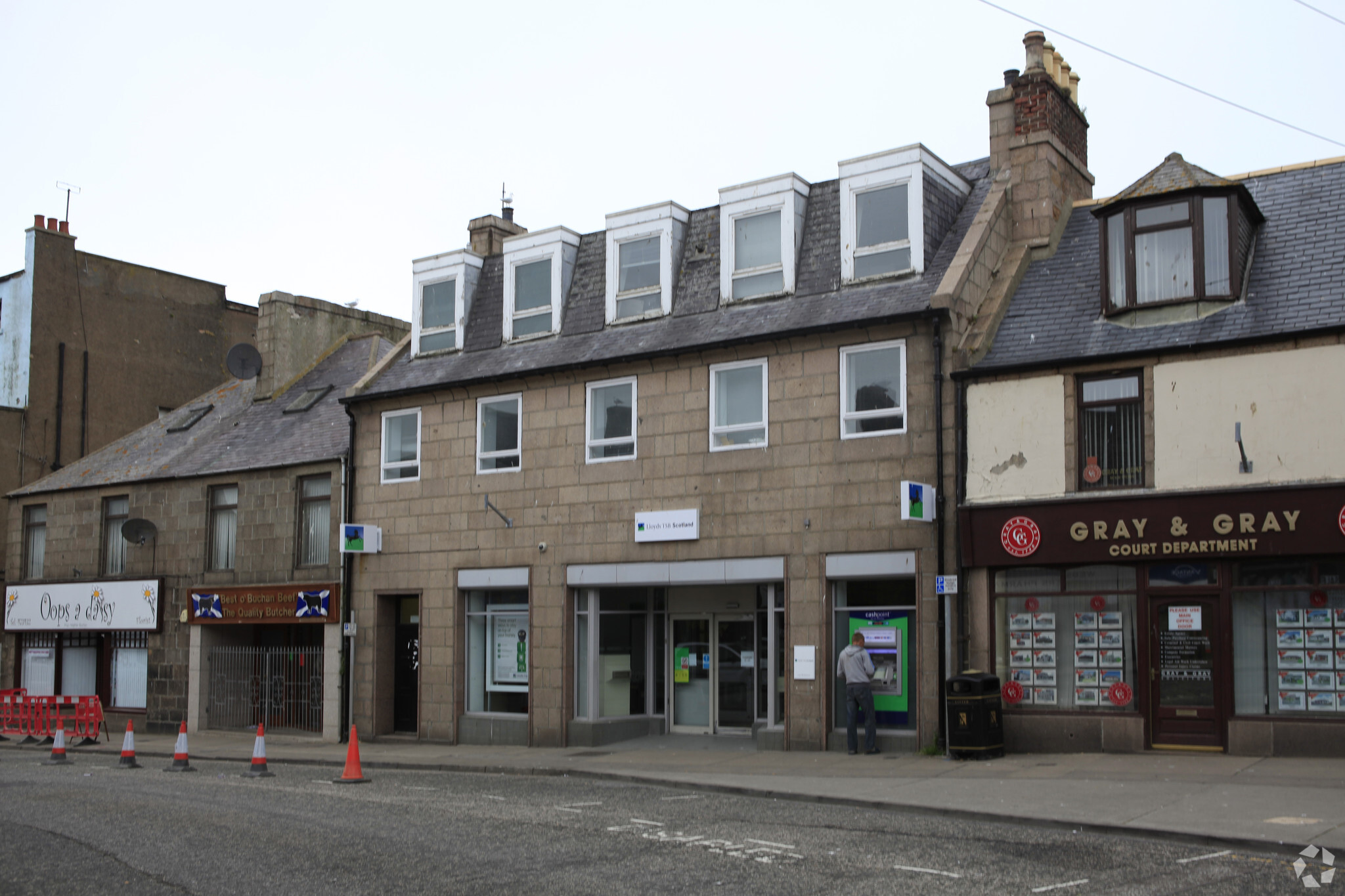 14 Queen St, Peterhead for lease Primary Photo- Image 1 of 2